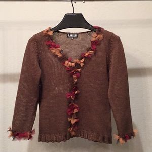Brown V neck knit sweater with trims
